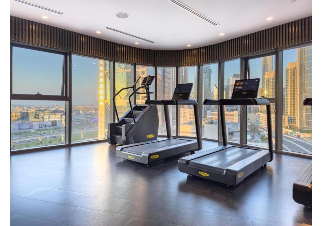 Keyrock Living - Burj Khalifa View Retreat With Pool * Dubai